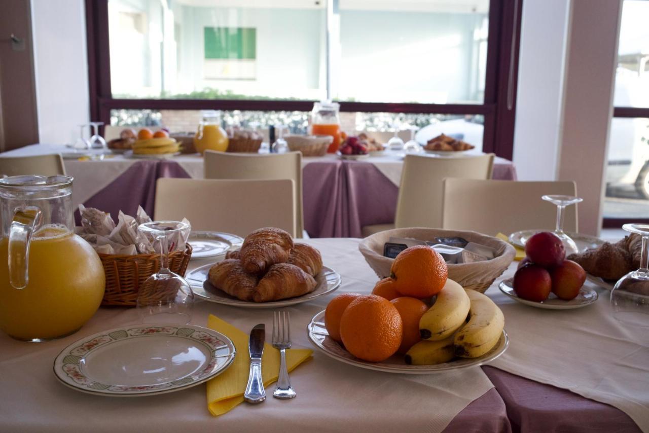 Hotel Spiaggia Villa Paola Bellaria-Igea Marina Zewnętrze zdjęcie