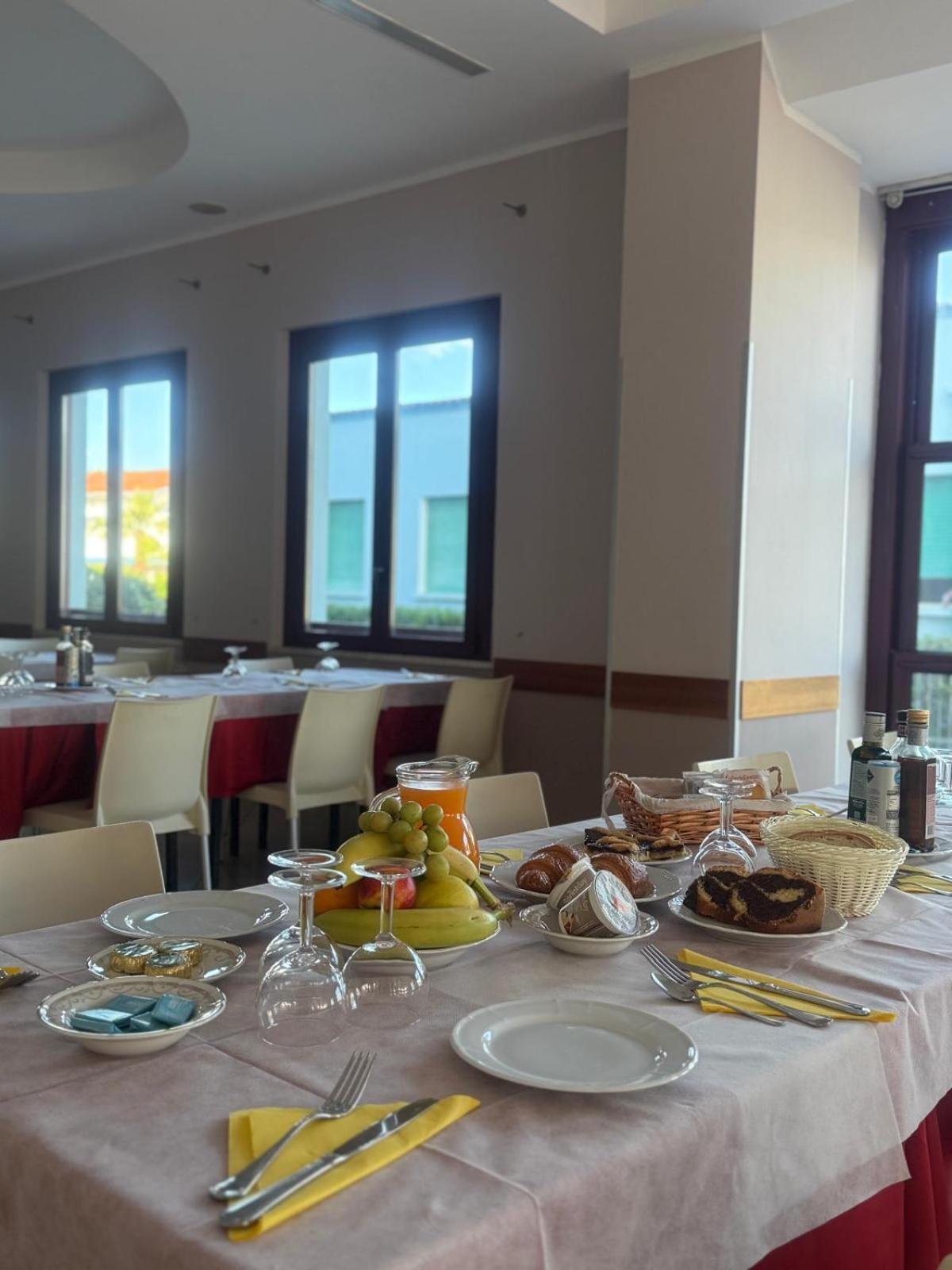 Hotel Spiaggia Villa Paola Bellaria-Igea Marina Zewnętrze zdjęcie